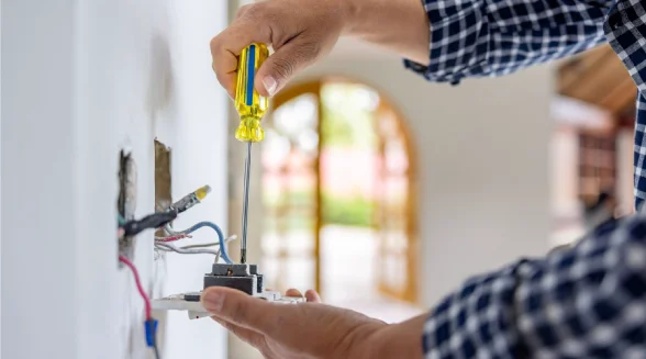 إصلاح الأعطال الكهربائية